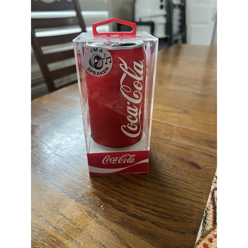 Coca-Cola Can Bluetooth Speaker/Radio with Built In Microphone